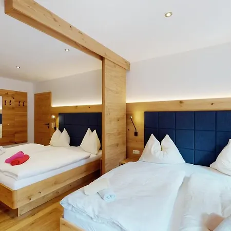 Pension Ledererguetl - Jokercard & Parkplatz Inkl Bed & Breakfast 2*