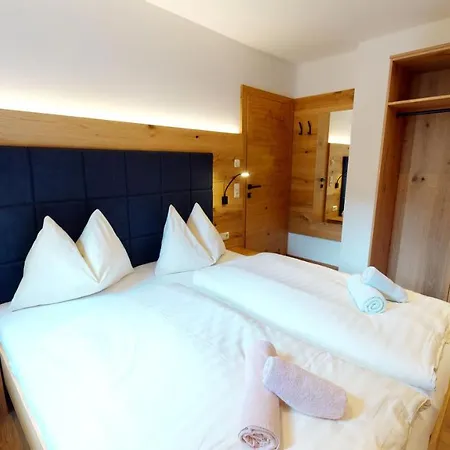 Bed & Breakfast Pension Ledererguetl - Jokercard & Parkplatz Inkl