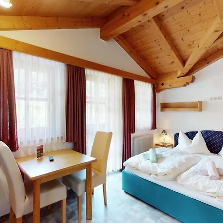 Ledererguetl - Jokercard & Parkplatz Inkl B&B 잘바흐 힌터글렘