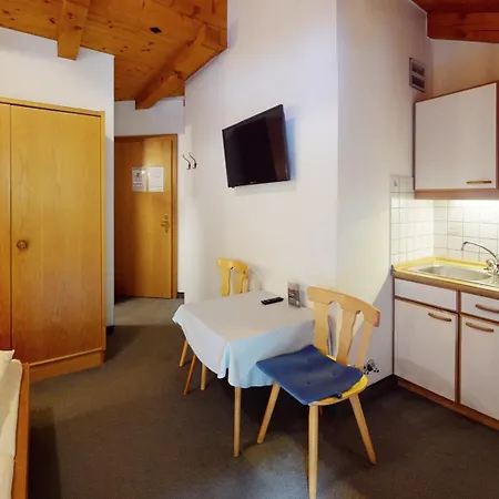 Pension Ledererguetl - Jokercard & Parkplatz Inkl 2* Saalbach-Hinterglemm