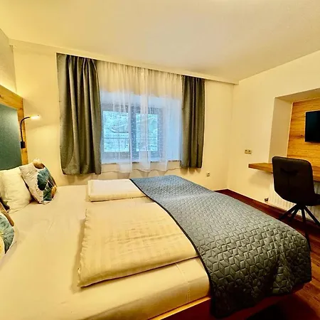 Pension Ledererguetl - Jokercard & Parkplatz Inkl