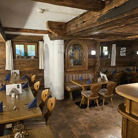 Pension Ledererguetl - Jokercard & Parkplatz Inkl 2* Saalbach-Hinterglemm