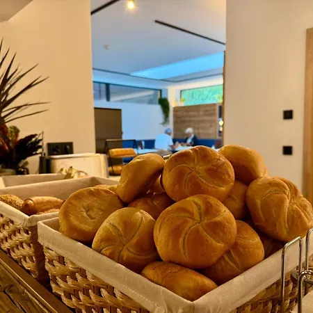 Bed & Breakfast Pension Ledererguetl - Jokercard & Parkplatz Inkl Saalbach-Hinterglemm