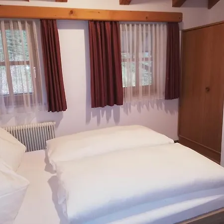 Pension Ledererguetl - Jokercard & Parkplatz Inkl Bed & Breakfast 3*