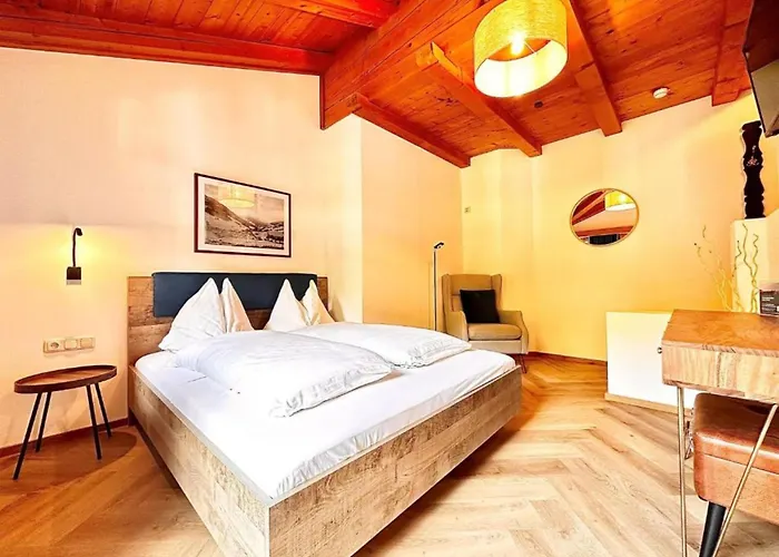 Ledererguetl - Jokercard & Parkplatz Inkl Bed & Breakfast Saalbach-Hinterglemm