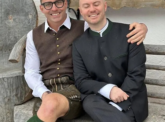 Ledererguetl - Jokercard & Parkplatz Inkl Bed & Breakfast Saalbach-Hinterglemm