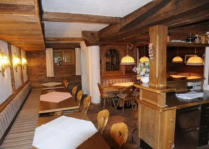 Ledererguetl - Jokercard & Parkplatz Inkl Bed & Breakfast 3*