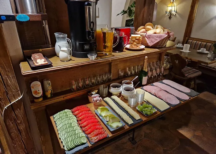 Ledererguetl - Jokercard & Parkplatz Inkl Bed & Breakfast 3*